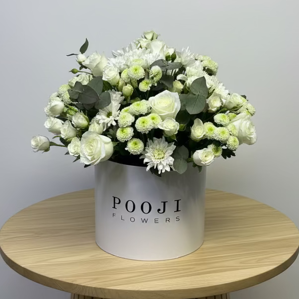 White mix flowes Box