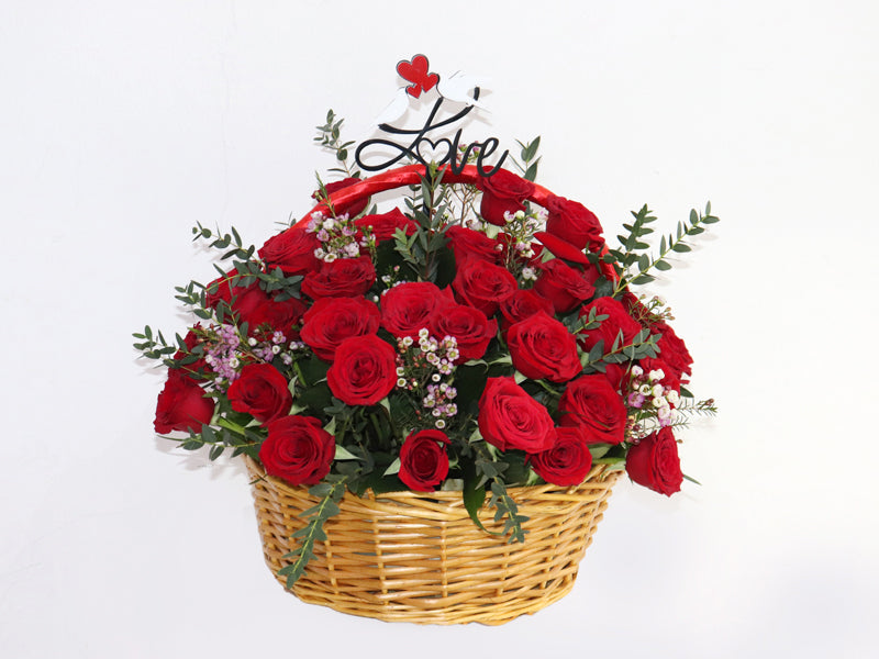 Arrangement Red Roses Basket Love Bird Stick