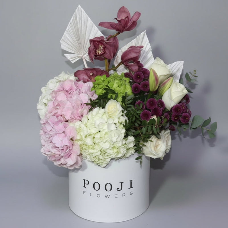 Pink &amp; Dark Pink Luxury Flower Box — same-day flower delivery in Kuwait