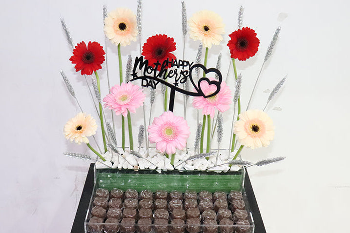 Mom try with chocolate - Premium Fresh Flowers & Gifts Delivery in Kuwait