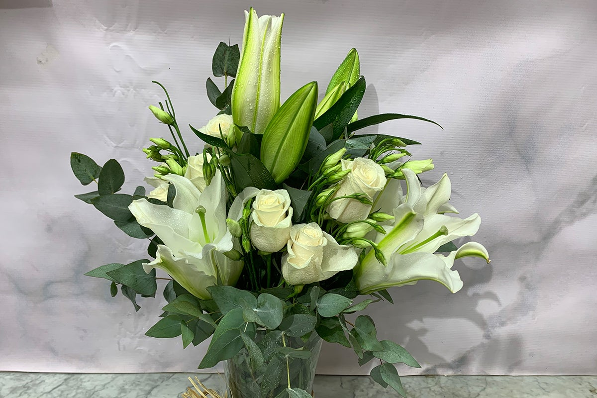 White Lily & Rose in Vase
