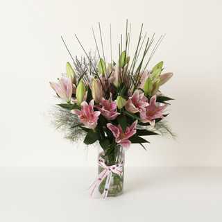Fresh Oriental lily flower arrangement